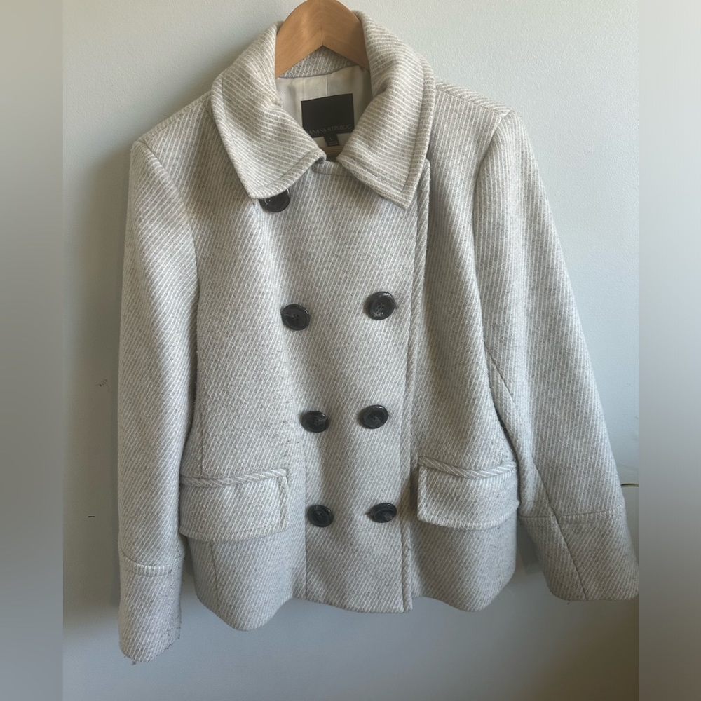 Banana Republic gray / white peacoat size large